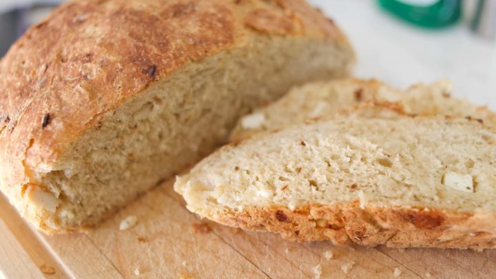 no knead bread, no knead dutch oven bread, dutch oven bread, no knead cheese bread, feta bread, how to make no knead bread, easy way to make no knead bread,