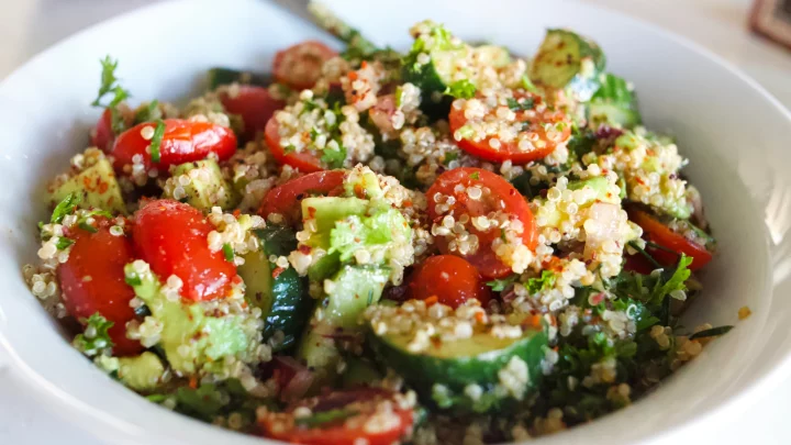 quinoa salad, quinoa salad with avocado, how to make quinoa salad, quinoa salad recipes, mediterranean quinoa salad, refreshing quinoa salad, avocado quinoa salad, quinoa avocado salad,