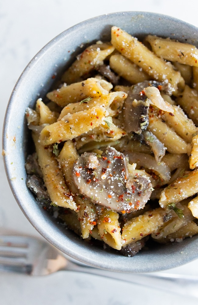 penne noodles with mushrooms and parmesan cheese, mushroom pasta